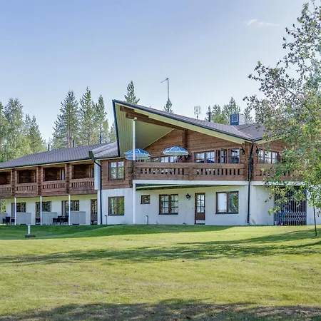 Kuusamon Portti מלון